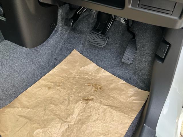 ワゴンＲカスタムＺ ハイブリッドＺＴ　デュアルカメラブレーキサポート　キーレスプッシュスタート　ＬＥＤヘッドライト　ＬＥＤフォグランプ　全方位モニター用カメラパッケージ　純正パナソニック８インチナビ　フルオートエアコン　１５インチアルミ（13枚目）