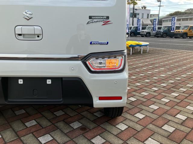 ワゴンＲカスタムＺ ハイブリッドＺＴ　デュアルカメラブレーキサポート　キーレスプッシュスタート　ＬＥＤヘッドライト　ＬＥＤフォグランプ　全方位モニター用カメラパッケージ　純正パナソニック８インチナビ　フルオートエアコン　１５インチアルミ（50枚目）