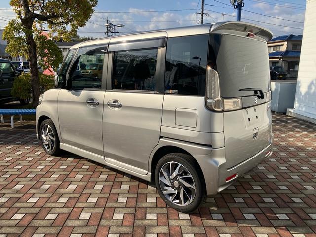 スペーシアカスタム ＸＳ　スズキ純正ナビゲーション　全方位モニターカメラ　ＨＩＤヘッドランプ　ＬＥＤフォグランプ　両側電動スライドドア　１５インチアルミホイール　キーレスプッシュスタートシステム　運転席シートヒーター（7枚目）