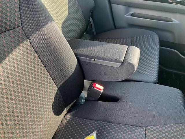 スペーシアカスタム ＸＳ　スズキ純正ナビゲーション　全方位モニターカメラ　ＨＩＤヘッドランプ　ＬＥＤフォグランプ　両側電動スライドドア　１５インチアルミホイール　キーレスプッシュスタートシステム　運転席シートヒーター（17枚目）