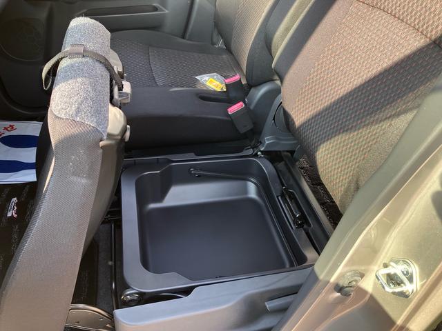 スペーシアカスタム ＸＳ　スズキ純正ナビゲーション　全方位モニターカメラ　ＨＩＤヘッドランプ　ＬＥＤフォグランプ　両側電動スライドドア　１５インチアルミホイール　キーレスプッシュスタートシステム　運転席シートヒーター（19枚目）