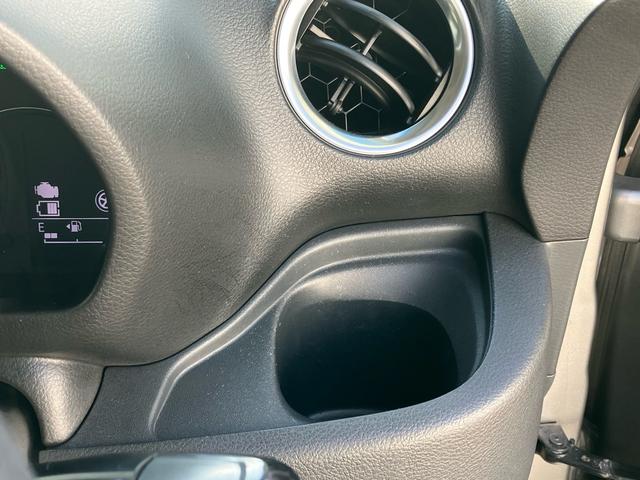 スペーシアカスタム ＸＳ　スズキ純正ナビゲーション　全方位モニターカメラ　ＨＩＤヘッドランプ　ＬＥＤフォグランプ　両側電動スライドドア　１５インチアルミホイール　キーレスプッシュスタートシステム　運転席シートヒーター（45枚目）