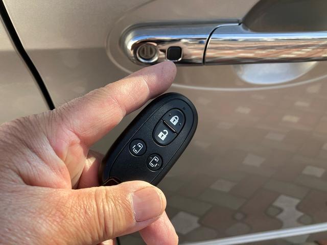 スペーシアカスタム ＸＳ　スズキ純正ナビゲーション　全方位モニターカメラ　ＨＩＤヘッドランプ　ＬＥＤフォグランプ　両側電動スライドドア　１５インチアルミホイール　キーレスプッシュスタートシステム　運転席シートヒーター（49枚目）