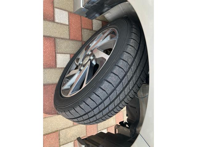 スペーシアカスタム ＸＳ　スズキ純正ナビゲーション　全方位モニターカメラ　ＨＩＤヘッドランプ　ＬＥＤフォグランプ　両側電動スライドドア　１５インチアルミホイール　キーレスプッシュスタートシステム　運転席シートヒーター（58枚目）