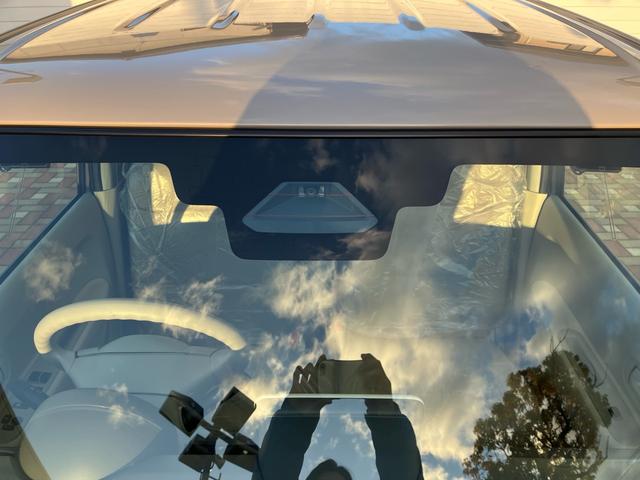 アルトラパン ハイブリッドG デュアルセンサーブレーキサポート2 パーキングセンサー(前後)マイルドハイブリッド キーレスプッシュスタートシステム 運転席シートヒーター 急速充電対応USB電源ソケット ケンウッド7インチナビ(9枚目)