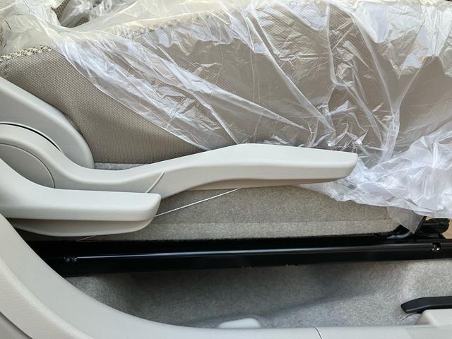 アルトラパン ハイブリッドG デュアルセンサーブレーキサポート2 パーキングセンサー(前後)マイルドハイブリッド キーレスプッシュスタートシステム 運転席シートヒーター 急速充電対応USB電源ソケット ケンウッド7インチナビ(13枚目)