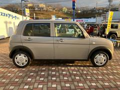 ��Ź�Ǥϡ�Ǽ�������ˤϤȤƤ��Ϥ�����Ƥ���ޤ������������������������ͤ˰¿����Ƥ���������褦��������°�Υ����ӥ������åդ���ǫ�������������ޤ��� 4