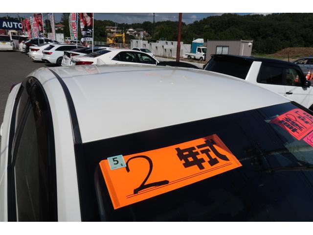 プリウスＰＨＶ Ａプレミアムナビパッケージ　５人乗　モデリスタエアロ＆１８インチアルミ　１１．６インチナビ　黒本革エアシートヒータ　パノラミックビューモニター　トヨタセーフティセンス　ＢＳＭ　ＨＵＤ　コーナーセンサ　ＬＥＤライト＆フォグ　禁煙車（19枚目）