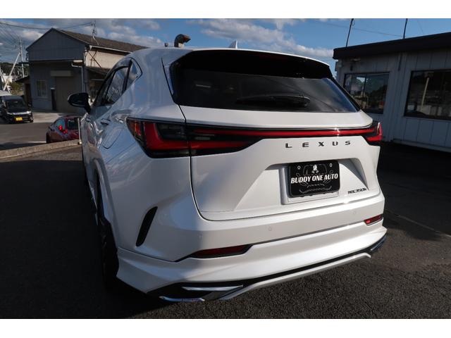 ＮＸ ＮＸ３５０ｈ　バージョンＬ　モデリスタエアロ＆バックドアエアロプレート　フェンダーアーチモール　ＳＲ　ヘーゼル内装　本革エアシートヒータ　３眼ＬＥＤヘッドライト＆フォグ　デジタルインナーミラー　おくだけ充電　ＢＳＭ　禁煙車（24枚目）