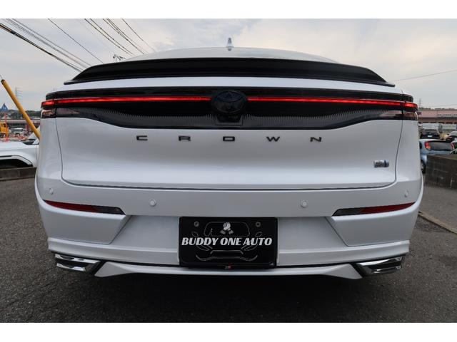 クラウンクロスオーバー ＲＳアドバンスド　ターボＨＶ　４ＷＤ　ＳＲ　モデリスタエアロ＆カラードフェンダ＆クールシャインキット　ＧＲトランクスポイラ＆ハンドルプロテクタ　エイムゲイン２２アルミ　車高調　ドライバーサポートＰ　リヤサポートＰ　禁煙（23枚目）