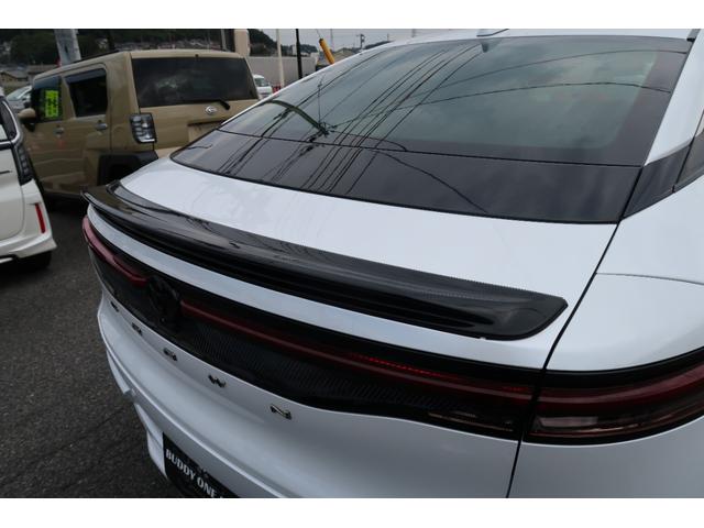 クラウンクロスオーバー ＲＳアドバンスド　ターボＨＶ　４ＷＤ　ＳＲ　モデリスタエアロ＆カラードフェンダ＆クールシャインキット　ＧＲトランクスポイラ＆ハンドルプロテクタ　エイムゲイン２２アルミ　車高調　ドライバーサポートＰ　リヤサポートＰ　禁煙（24枚目）