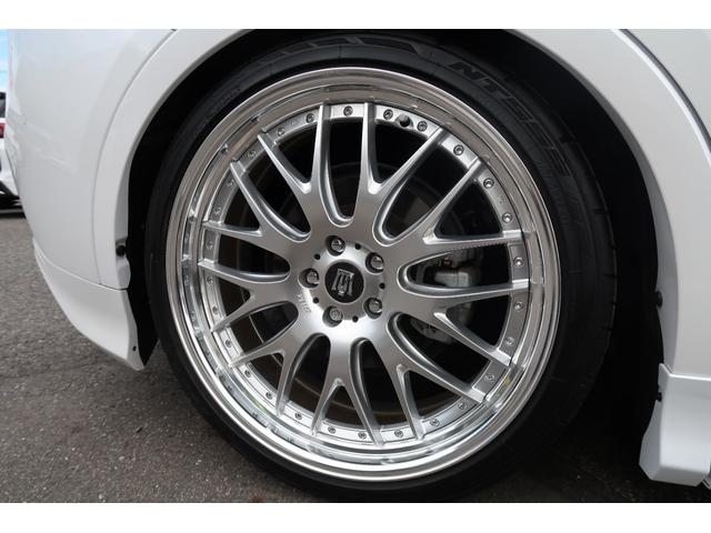 クラウンクロスオーバー ＲＳアドバンスド　ターボＨＶ　４ＷＤ　ＳＲ　モデリスタエアロ＆カラードフェンダ＆クールシャインキット　ＧＲトランクスポイラ＆ハンドルプロテクタ　エイムゲイン２２アルミ　車高調　ドライバーサポートＰ　リヤサポートＰ　禁煙（29枚目）