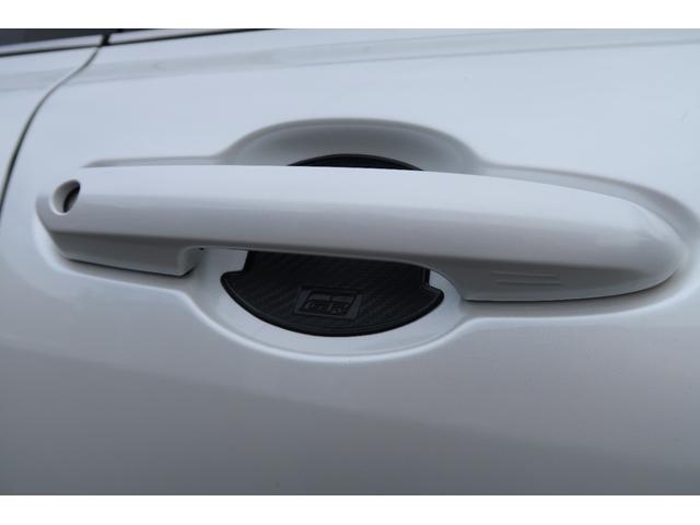 クラウンクロスオーバー ＲＳアドバンスド　ターボＨＶ　４ＷＤ　ＳＲ　モデリスタエアロ＆カラードフェンダ＆クールシャインキット　ＧＲトランクスポイラ＆ハンドルプロテクタ　エイムゲイン２２アルミ　車高調　ドライバーサポートＰ　リヤサポートＰ　禁煙（34枚目）