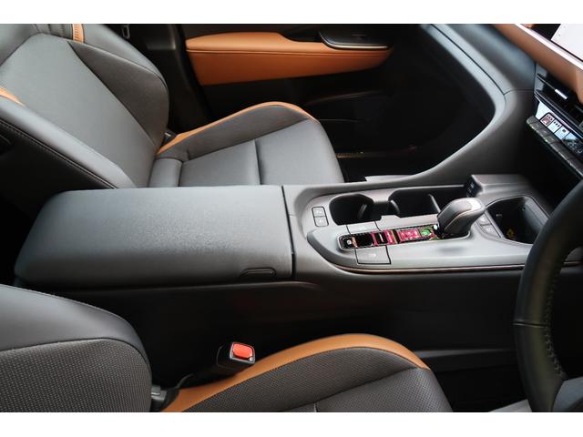 クラウンクロスオーバー ＲＳアドバンスド　ターボＨＶ　４ＷＤ　ＳＲ　モデリスタエアロ＆カラードフェンダ＆クールシャインキット　ＧＲトランクスポイラ＆ハンドルプロテクタ　エイムゲイン２２アルミ　車高調　ドライバーサポートＰ　リヤサポートＰ　禁煙（41枚目）