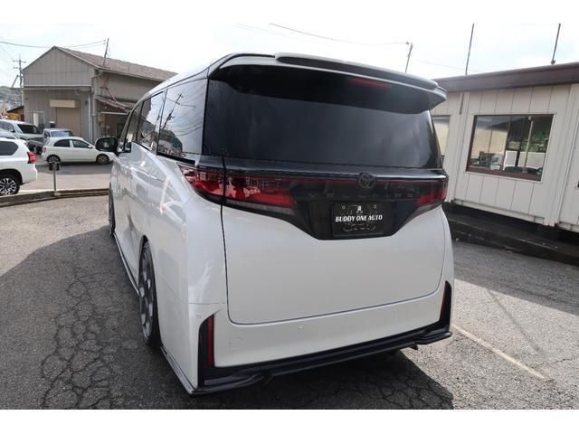 ヴェルファイアハイブリッド Z プレミア JBLサウンド&14型リヤエンターテインメント アドミレーションカーボンコンビエアロ&リヤスポ BCフォージド22アルミ KW車高調 イデアルブレーキキット SR サンセットブラウン 寒冷地仕様 禁煙(19枚目)