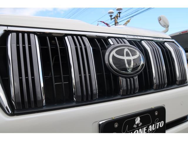ランドクルーザープラド ＴＸ　ユーザー様買取車　後期モデル　７人乗　４ＷＤ　アルパイン９インチナビ＆前後ドラレコ　ＯＰ１９アルミ　トヨタセーフティセンス　ＨＤＭＩ入　ＬＥＤライト＆デイライト＆フォグ　コーナーセンサー　革ステ　禁煙（16枚目）