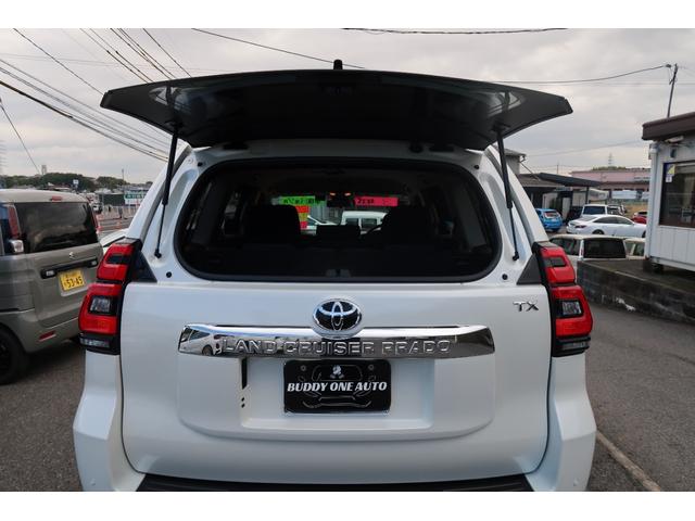 ランドクルーザープラド ＴＸ　ユーザー様買取車　後期モデル　７人乗　４ＷＤ　アルパイン９インチナビ＆前後ドラレコ　ＯＰ１９アルミ　トヨタセーフティセンス　ＨＤＭＩ入　ＬＥＤライト＆デイライト＆フォグ　コーナーセンサー　革ステ　禁煙（27枚目）