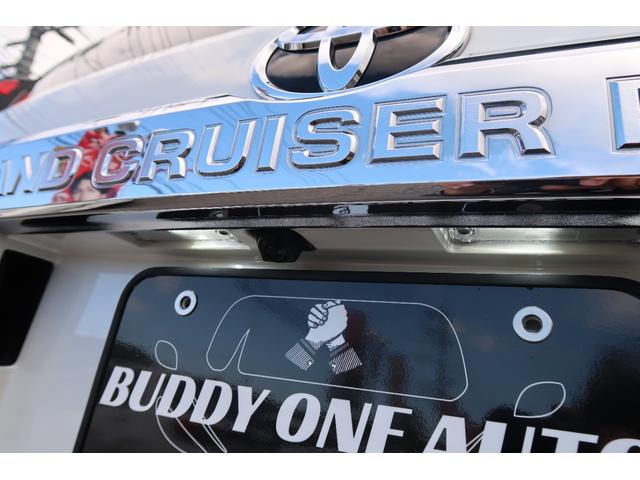 ランドクルーザープラド ＴＸ　ユーザー様買取車　後期モデル　７人乗　４ＷＤ　アルパイン９インチナビ＆前後ドラレコ　ＯＰ１９アルミ　トヨタセーフティセンス　ＨＤＭＩ入　ＬＥＤライト＆デイライト＆フォグ　コーナーセンサー　革ステ　禁煙（32枚目）