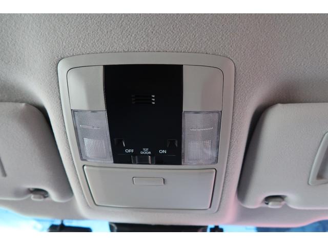 ランドクルーザープラド ＴＸ　ユーザー様買取車　後期モデル　７人乗　４ＷＤ　アルパイン９インチナビ＆前後ドラレコ　ＯＰ１９アルミ　トヨタセーフティセンス　ＨＤＭＩ入　ＬＥＤライト＆デイライト＆フォグ　コーナーセンサー　革ステ　禁煙（58枚目）