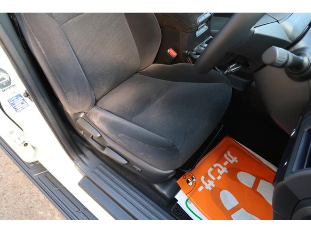 ランドクルーザープラド ＴＸ　ユーザー様買取車　後期モデル　７人乗　４ＷＤ　アルパイン９インチナビ＆前後ドラレコ　ＯＰ１９アルミ　トヨタセーフティセンス　ＨＤＭＩ入　ＬＥＤライト＆デイライト＆フォグ　コーナーセンサー　革ステ　禁煙（64枚目）