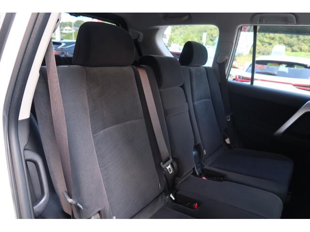 ランドクルーザープラド ＴＸ　ユーザー様買取車　後期モデル　７人乗　４ＷＤ　アルパイン９インチナビ＆前後ドラレコ　ＯＰ１９アルミ　トヨタセーフティセンス　ＨＤＭＩ入　ＬＥＤライト＆デイライト＆フォグ　コーナーセンサー　革ステ　禁煙（68枚目）