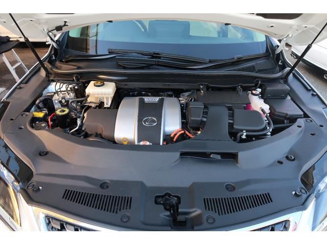 ＲＸ ＲＸ４５０ｈ　バージョンＬ　モデリスタエアロ＆マフラー　パノラマルーフ　リヤエンターテインメント　リッチクリーム内装　本革エアシートヒータ　パノラミックビューモニター　ドラレコ前後　ＨＵＤ　ＢＳＭ　３眼ＬＥＤライト＆フォグ　禁煙（33枚目）