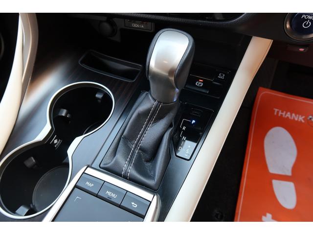 ＲＸ ＲＸ４５０ｈ　バージョンＬ　モデリスタエアロ＆マフラー　パノラマルーフ　リヤエンターテインメント　リッチクリーム内装　本革エアシートヒータ　パノラミックビューモニター　ドラレコ前後　ＨＵＤ　ＢＳＭ　３眼ＬＥＤライト＆フォグ　禁煙（42枚目）