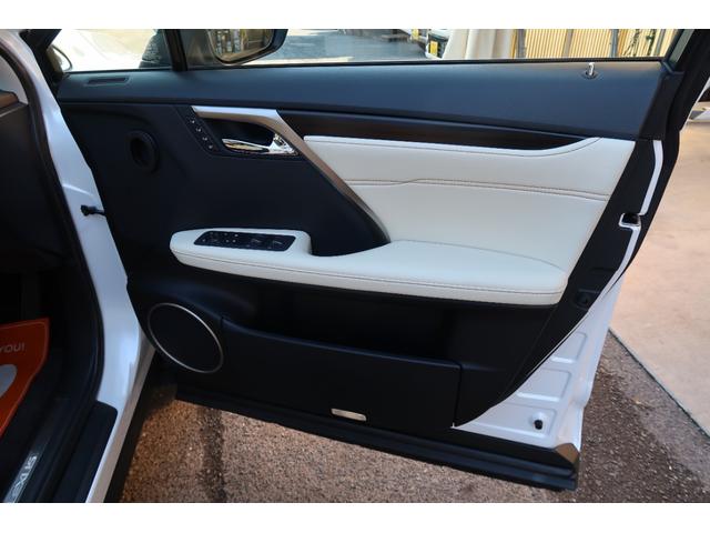 ＲＸ ＲＸ４５０ｈ　バージョンＬ　モデリスタエアロ＆マフラー　パノラマルーフ　リヤエンターテインメント　リッチクリーム内装　本革エアシートヒータ　パノラミックビューモニター　ドラレコ前後　ＨＵＤ　ＢＳＭ　３眼ＬＥＤライト＆フォグ　禁煙（61枚目）