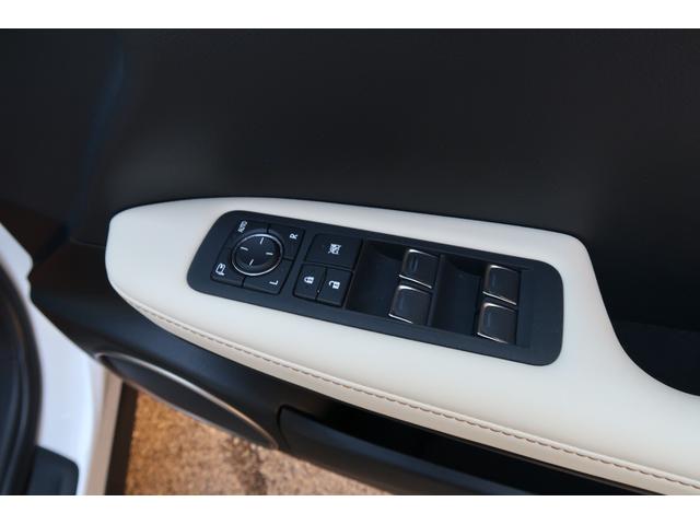 ＲＸ ＲＸ４５０ｈ　バージョンＬ　モデリスタエアロ＆マフラー　パノラマルーフ　リヤエンターテインメント　リッチクリーム内装　本革エアシートヒータ　パノラミックビューモニター　ドラレコ前後　ＨＵＤ　ＢＳＭ　３眼ＬＥＤライト＆フォグ　禁煙（63枚目）