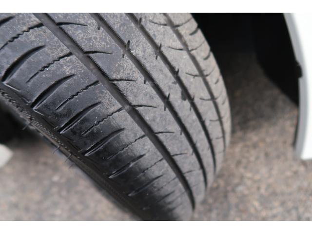 アクア Ｇ　Ｇ’ｓ　ユーザー様買取車　クラリオン９インチナビ　ヘッドレスト取付アルパインリヤモニター　ＬＥＤライト＆フォグ＆デイライト　トヨタセーフティセンス　オートハイビーム　専用ハーフレザーシート　リヤカメラ　禁煙車（28枚目）