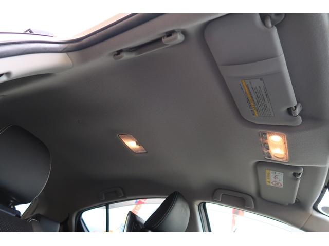 アクア Ｇ　Ｇ’ｓ　ユーザー様買取車　クラリオン９インチナビ　ヘッドレスト取付アルパインリヤモニター　ＬＥＤライト＆フォグ＆デイライト　トヨタセーフティセンス　オートハイビーム　専用ハーフレザーシート　リヤカメラ　禁煙車（52枚目）