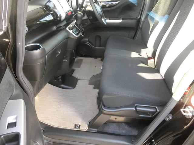 N-BOXカスタム G SSパッケージ タイミングチェーン 禁煙車 キーフリー 純正ナビ フルセグTV Eバックカメラ ETC 両側電動スライドドア あんしんパッケージ アイドリングストップ ホンダディーラー下取り車(13枚目)