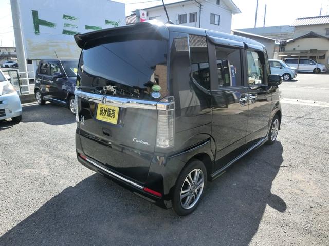 N-BOXカスタム G SSパッケージ タイミングチェーン 禁煙車 キーフリー 純正ナビ フルセグTV Eバックカメラ ETC 両側電動スライドドア あんしんパッケージ アイドリングストップ ホンダディーラー下取り車(16枚目)