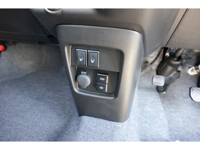 フレアクロスオーバー ＺＳ　全方位モニター用カメラ　デユアルカメラブレーキサポート　誤発進抑制機能　アダプティブクルーズコントロール　ＬＥＤヘッドライト　３６０°ＵＶ＆ＩＲカットガラス　前席シートヒータ　ＵＳＢチャージャ（17枚目）