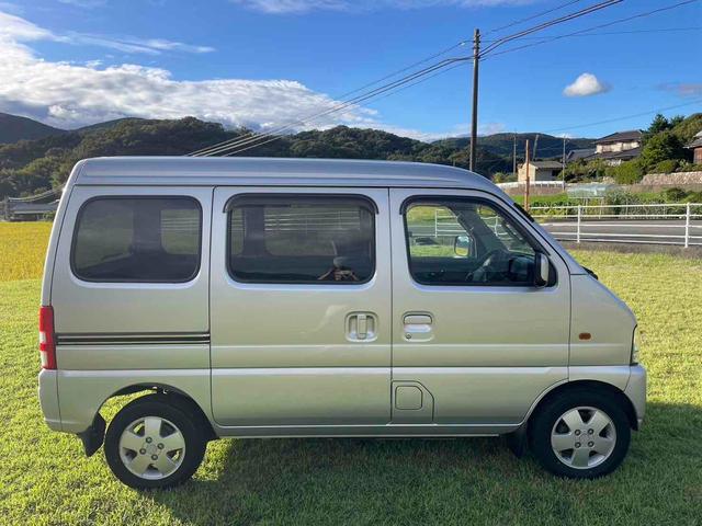 エブリイワゴン ジョイポップターボ　Ｋ６Ａターボ　５速ＭＴ　リビルトＭＴ載せ替え　クラッチＯＨ　ディーラー下取り　２名乗車公認　貨物登録　ＵＳＢオーディオ　両側スライドドア　軽バン　ハイルーフ　車中泊　キャンプ（6枚目）