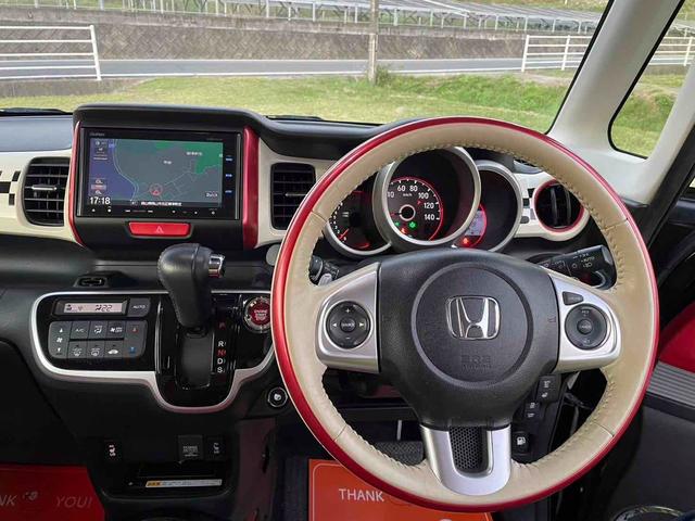 ステアリングヒーター付いてます。このグレードのこれは装備や走りは軽の高級車だと思います。