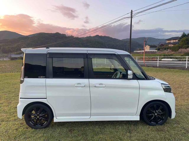 スペーシアカスタム XSリミテッド ローダウン フルセグナビTV 両側パワースライドドア Bluetoothオーディオ インナーブラックヘッドライト グリル ハーフレザーシート デイライト ETC(8枚目)