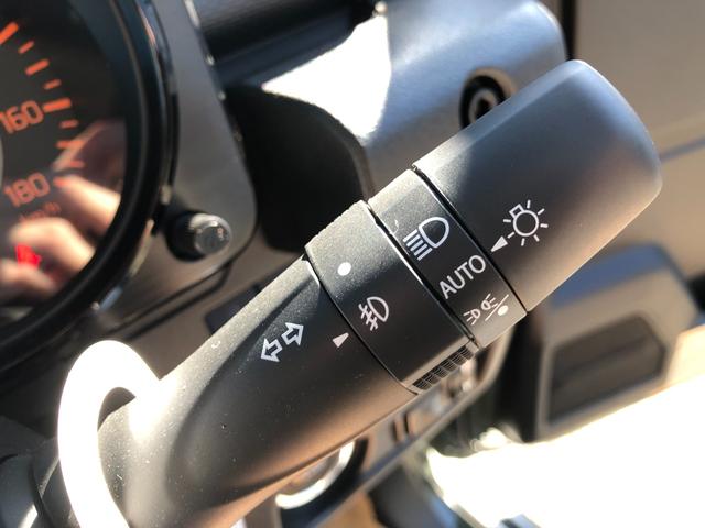 ジムニーシエラ ＪＣ　ｌｉｔｔｌｅ　Ｇ．ＴＲＡＤＩＴＩＯＮＡＬ仕様　登録済未使用車　フロントカメラ　バックカメラ　外品１５インチアルミ　オートライト　ＬＥＤライト　フォグライト　クルーズコントロール　衝突軽減ブレーキ（22枚目）