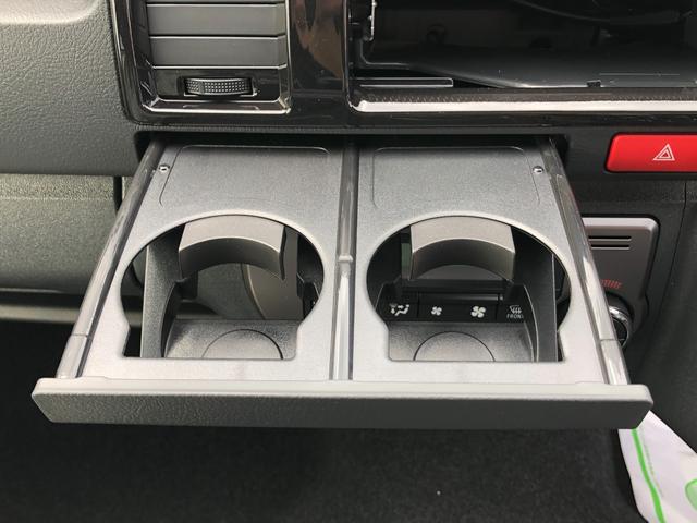 ハイエースバン ロングスーパーＧＬ　ダークプライムＳ　登録済未使用車　デジタルインナーミラー　全方位カメラ　オートライト　ＬＥＤライト　フォグライト　両側電動スライドドア　レーンキープアシスト　衝突軽減ブレーキ　プッシュスタート　電動格納ミラー（41枚目）