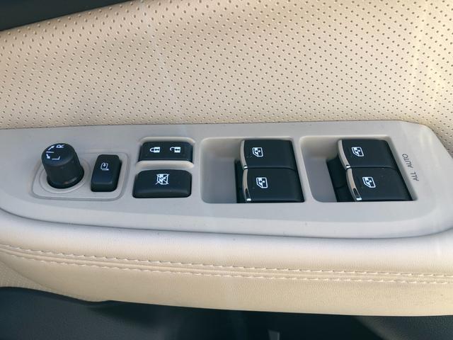 レガシィアウトバック リミテッド　禁煙車　純正ナビ　ＴＶ　バックカメラ　ドライブレコーダー　Ｂｌｕｅｔｏｏｔｈ　ＥＴＣ　ブラインドスポットモニター　シートヒーター　ステアリングヒーター　レーンキープアシスト　純正１８インチアルミ（43枚目）