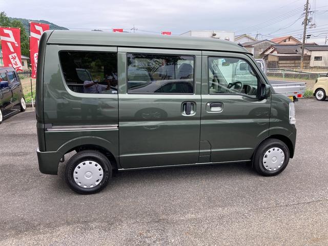 JOINターボ 2WD 届出済未使用車 禁煙車 スズキセーフティサポート パナソニックストラーダナビ フルセグTV クールカーキーメタリック 両側スライドドア キーレスキー 盗難防止システム ABS 4AT(22枚目)