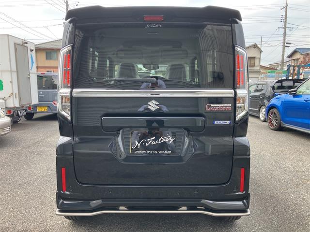 スペーシアカスタム ハイブリッドＸＳターボ　届出済未使用車・禁煙車・ブラック・　社外１６インチアルミホイール／タイヤ　ローダウン　フロント／サイド／リア　フラップスポイラー　両側電動スライドドア　クリアランスソナー　オートクルーズコントロール　オートライト　ＬＥＤヘッドランプ（18枚目）