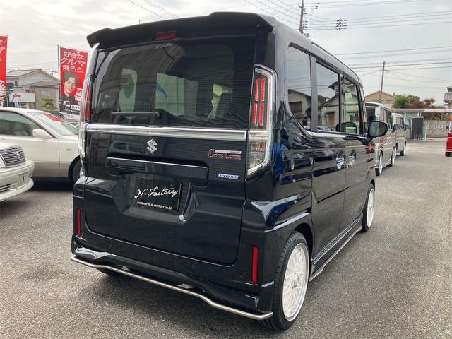 スペーシアカスタム ハイブリッドＸＳターボ　届出済未使用車・禁煙車・ブラック・　社外１６インチアルミホイール／タイヤ　ローダウン　フロント／サイド／リア　フラップスポイラー　両側電動スライドドア　クリアランスソナー　オートクルーズコントロール　オートライト　ＬＥＤヘッドランプ（19枚目）