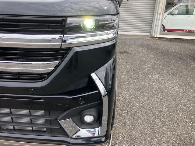 スペーシアカスタム ハイブリッドＸＳターボ　届出済未使用車・禁煙車・ブラック・　社外１６インチアルミホイール／タイヤ　ローダウン　フロント／サイド／リア　フラップスポイラー　両側電動スライドドア　クリアランスソナー　オートクルーズコントロール　オートライト　ＬＥＤヘッドランプ（32枚目）