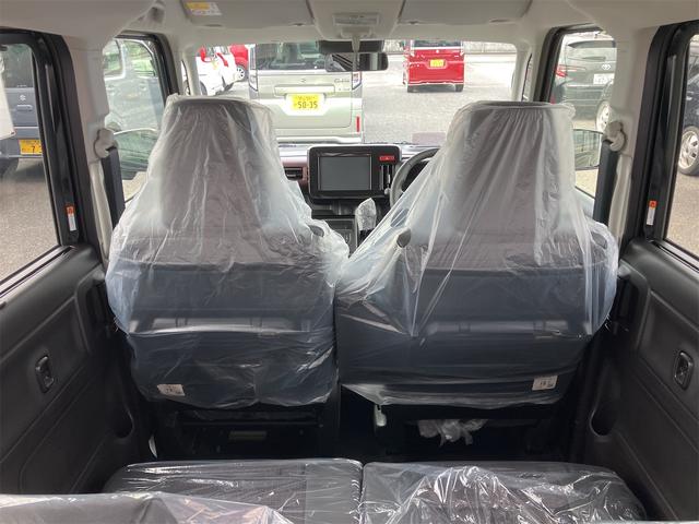 スペーシアカスタム ハイブリッドＸＳターボ　届出済未使用車・禁煙車・ブラック・　社外１６インチアルミホイール／タイヤ　ローダウン　フロント／サイド／リア　フラップスポイラー　両側電動スライドドア　クリアランスソナー　オートクルーズコントロール　オートライト　ＬＥＤヘッドランプ（44枚目）