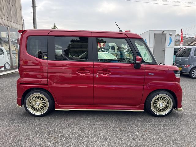 スペーシアカスタム ハイブリッドＧＳ　届出済未使用車・禁煙車・　フェニックスレッドパール　社外１６インチアルミホイール／タイヤ　ローダウン　フロント／サイド／リア　フラップスポイラー　片側電動スライドドア　クリアランスソナー　オートクルーズコントロール（18枚目）