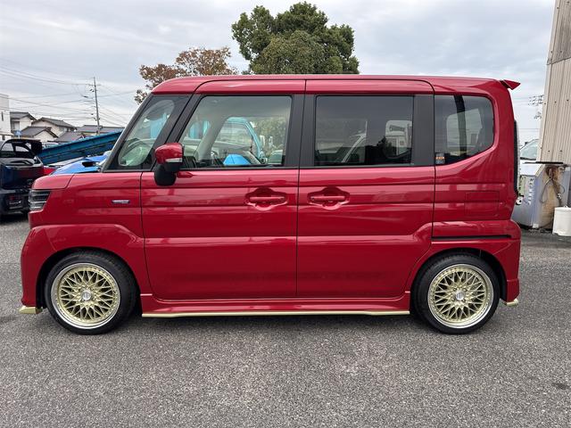 スペーシアカスタム ハイブリッドＧＳ　届出済未使用車・禁煙車・　フェニックスレッドパール　社外１６インチアルミホイール／タイヤ　ローダウン　フロント／サイド／リア　フラップスポイラー　片側電動スライドドア　クリアランスソナー　オートクルーズコントロール（22枚目）