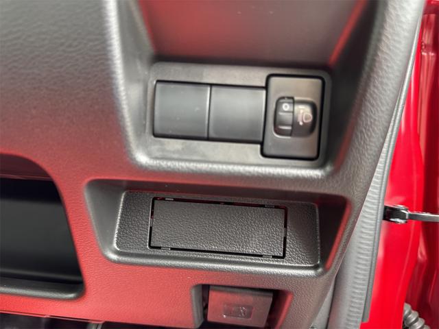 スペーシアカスタム ハイブリッドＧＳ　届出済未使用車・禁煙車・　フェニックスレッドパール　社外１６インチアルミホイール／タイヤ　ローダウン　フロント／サイド／リア　フラップスポイラー　片側電動スライドドア　クリアランスソナー　オートクルーズコントロール（58枚目）