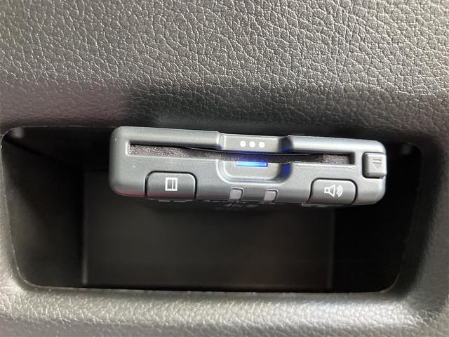 フロンクス ワンオーナー 禁煙車 6AT 全方位モニター オピュレントレッドパールメタリック/ブラック2トーンルーフ LODIO DRIVE 8M MONO(マッドブラック) タイヤマッドスターアジアルAT 205/60R/16(3枚目)