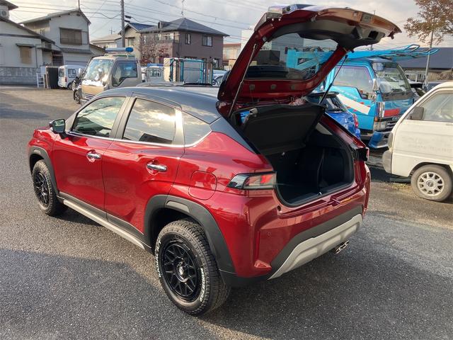 フロンクス ワンオーナー 禁煙車 6AT 全方位モニター オピュレントレッドパールメタリック/ブラック2トーンルーフ LODIO DRIVE 8M MONO(マッドブラック) タイヤマッドスターアジアルAT 205/60R/16(49枚目)